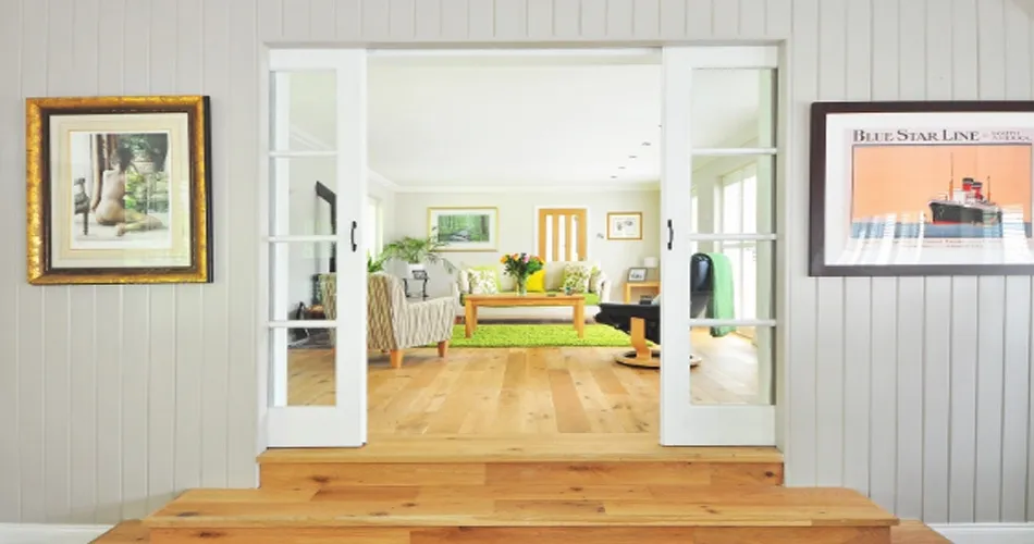 Descubre las herramientas indispensables en la jardinería y los elementos decorativos del hogar