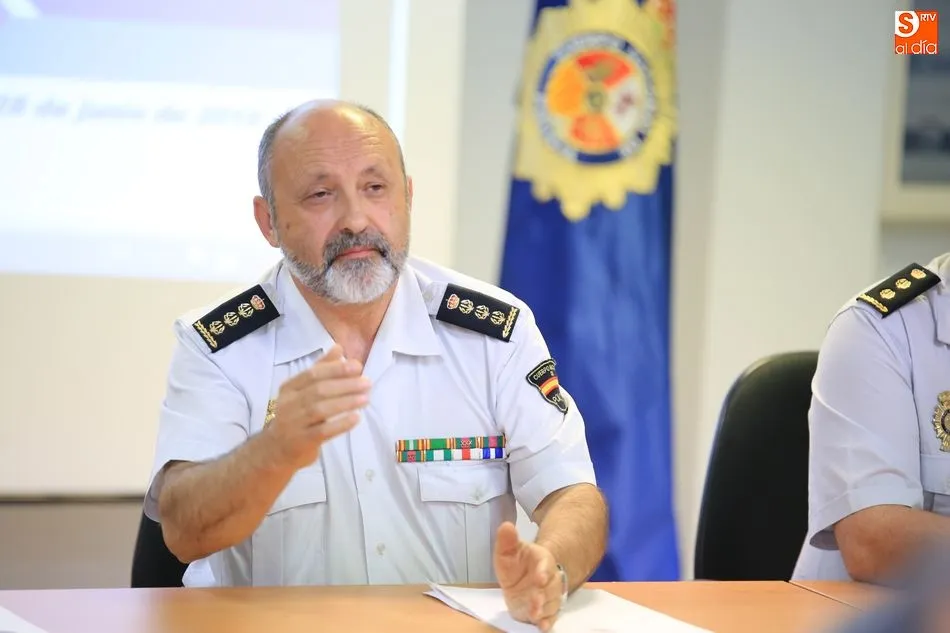 Foto 4 - Reuni&oacute;n de los responsables de la seguridad ciudadana con asociaciones de vecinos