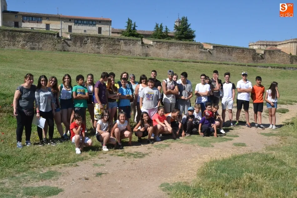 Foto 2 - Un total de 42 ni&ntilde;@s de cuatro nacionalidades se marchan de Campamento con C&aacute;ritas  