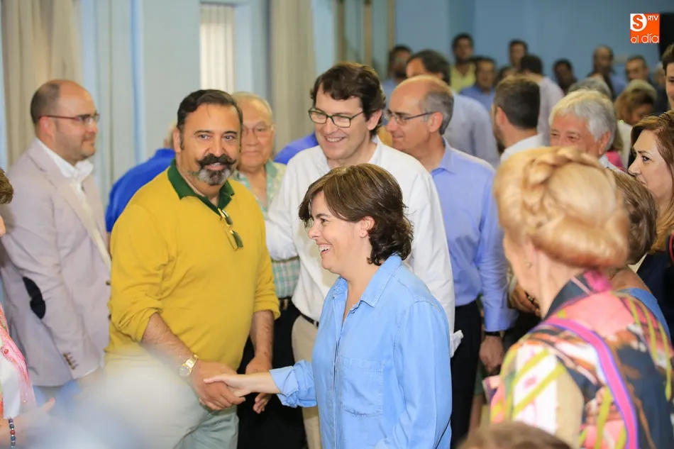 Foto 9 - S&aacute;enz de Santamar&iacute;a cree que S&aacute;nchez &ldquo;est&aacute; dispuesto a regalar Espa&ntilde;a a los...