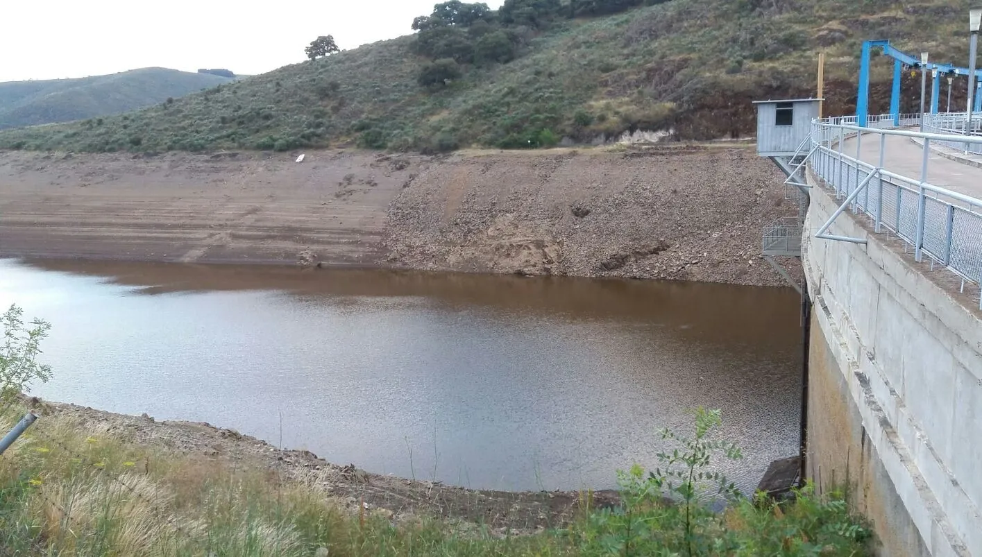 El pantano del Águeda, bajo mínimos  