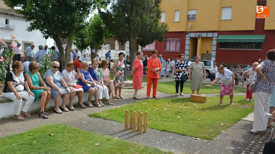 Foto 10 - Los Mayores de Lumbrales disfrutan de una animada jornada festiva en el d&iacute;a de San Pedro