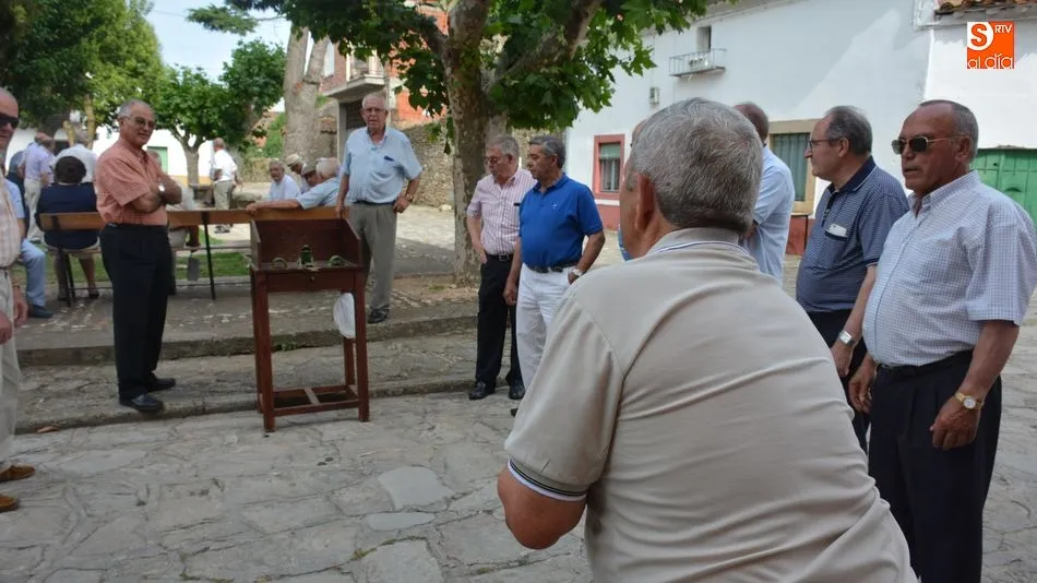Foto 4 - Los Mayores de Lumbrales disfrutan de una animada jornada festiva en el d&iacute;a de San Pedro