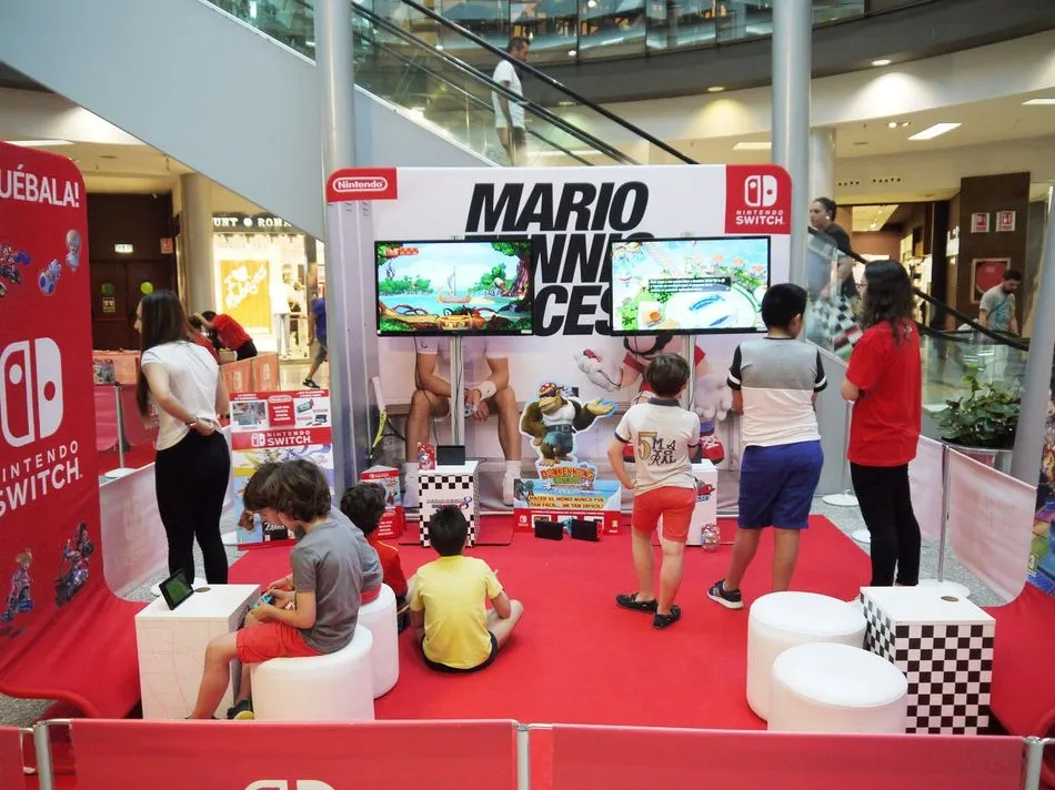 Foto 2 - Animado inicio de la campa&ntilde;a de rebajas en el Centro Comercial El Tormes&nbsp;