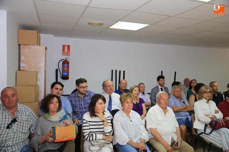 Foto 11 - Emotivo acto en recuerdo del hist&oacute;rico dirigente socialista Pepe Castro Rabad&aacute;n  