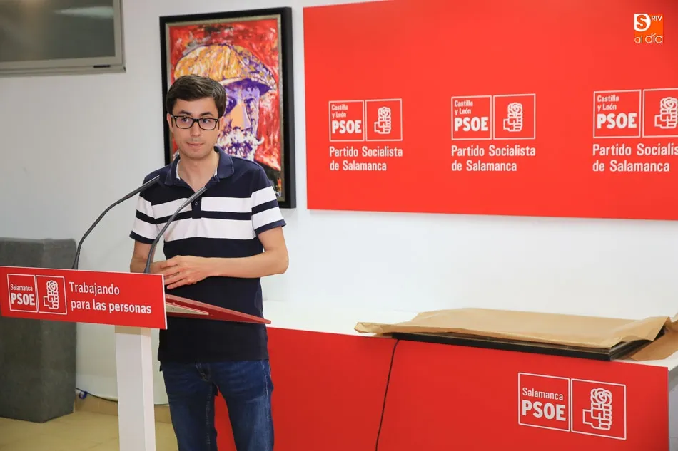 Foto 10 - Emotivo acto en recuerdo del hist&oacute;rico dirigente socialista Pepe Castro Rabad&aacute;n  