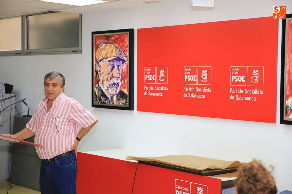 Foto 2 - Emotivo acto en recuerdo del hist&oacute;rico dirigente socialista Pepe Castro Rabad&aacute;n  