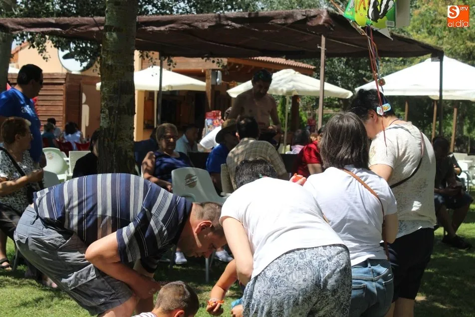 Foto 3 - El Centro Ocupacional Reina Sof&iacute;a despide el curso con una fiesta en la Isla