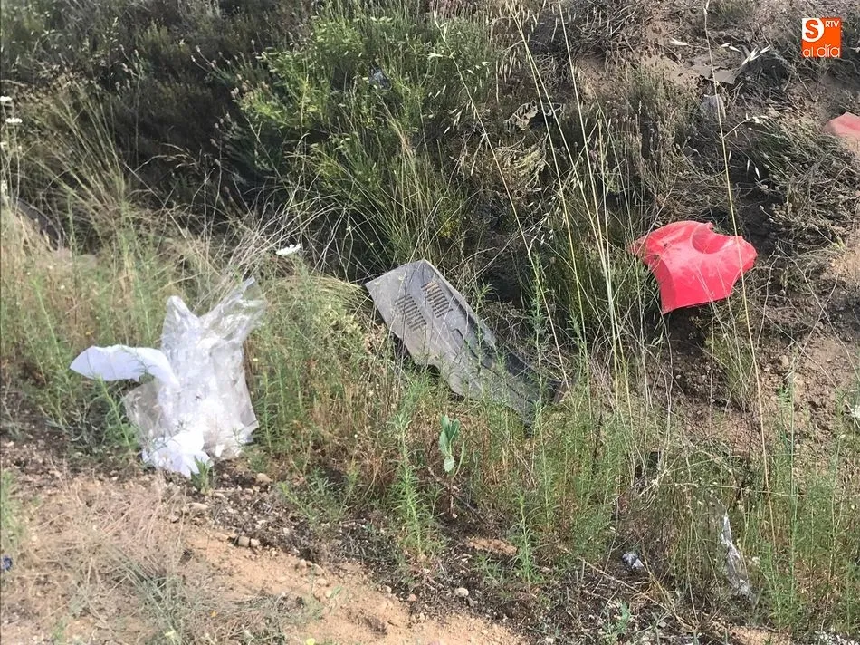 Foto 2 - Herida una mujer de 46 a&ntilde;os al volcar su veh&iacute;culo en Terradillos