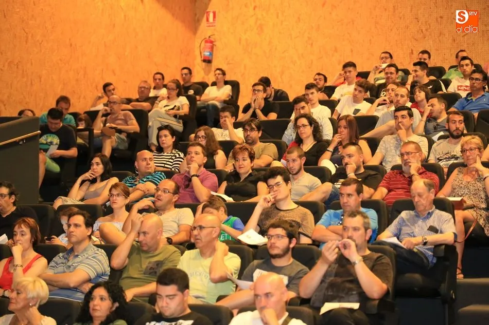 Foto 5 - Los socios de Unionistas pagar&aacute;n entre 180 y 10 euros por abono la pr&oacute;xima temporada