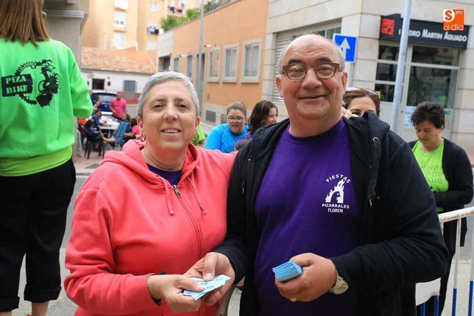 Foto 6 - Sigue la fiesta en Pizarrales con una multitudinaria parrillada&nbsp;