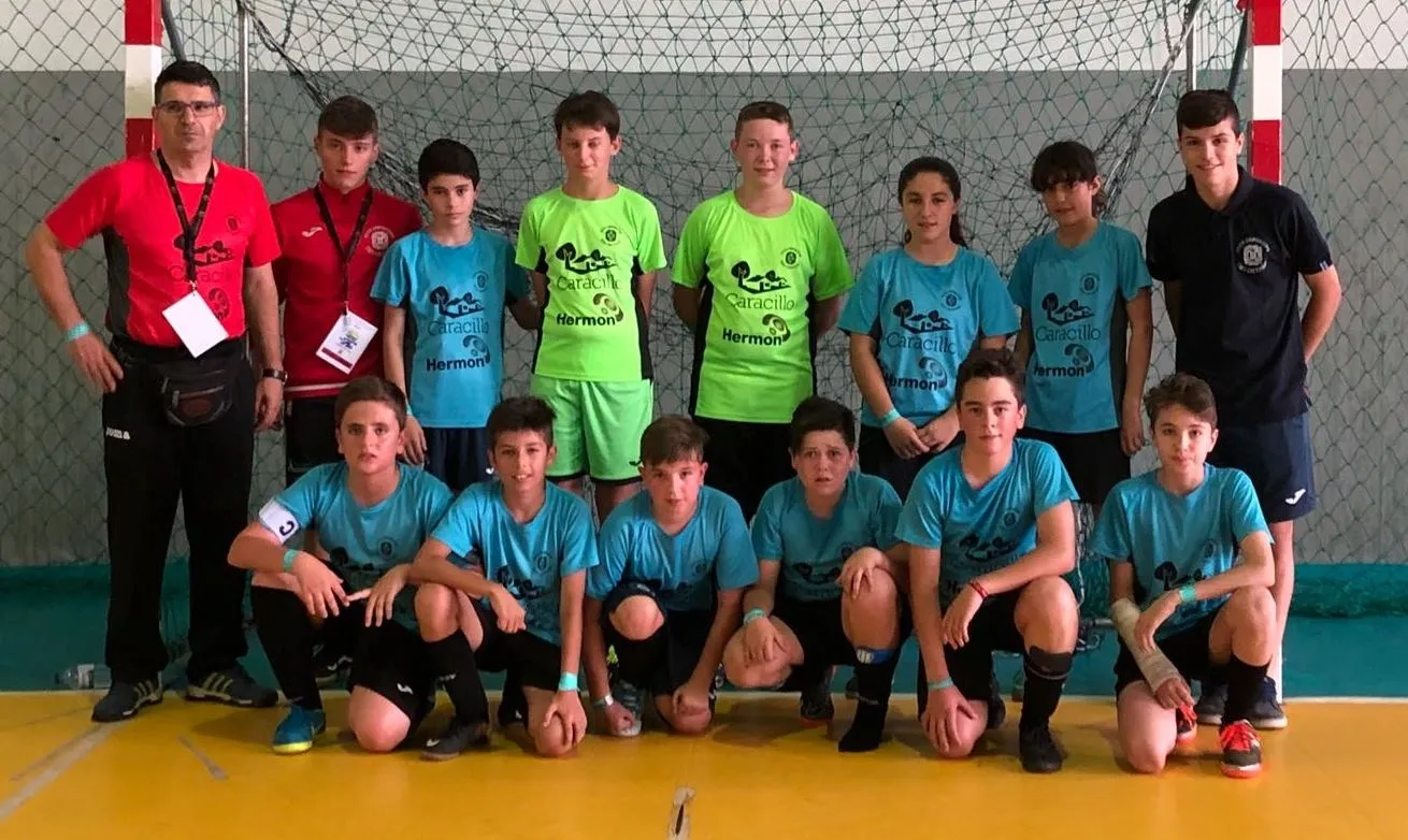 Foto 3 - Sin suerte para el Infantil B del III Columnas en la Adrep Cup  