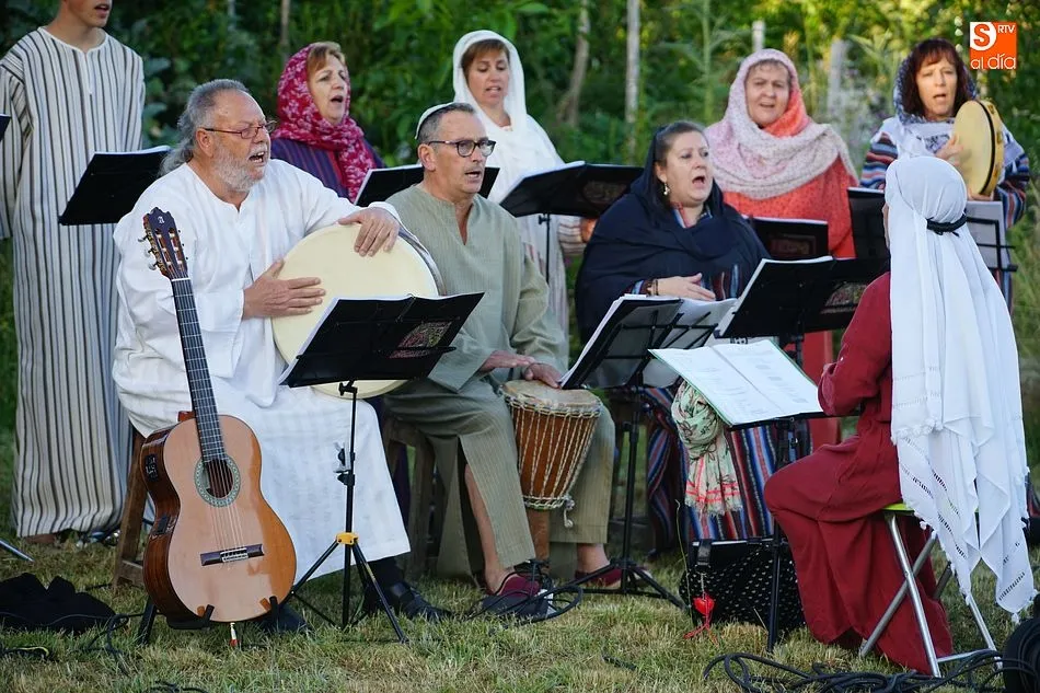 Foto 7 - El grupo Mora y Majuelo fusiona m&uacute;sica sefard&iacute; y canciones tradicionales en su puesta de largo