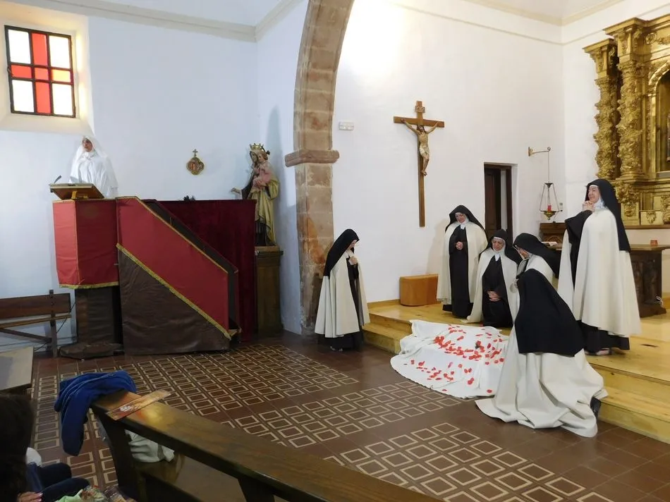 Foto 3 - &lsquo;Teresa, la jardinera de la luz&rsquo; despide junio en Do&ntilde;inos de Salamanca