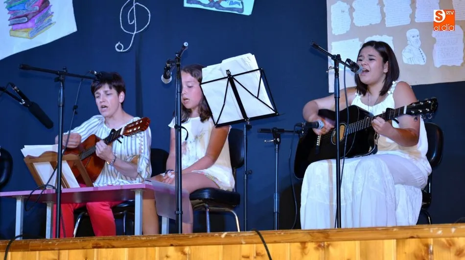 Foto 5 - La literatura y la m&uacute;sica de la mano, en la velada solidaria del certamen Carmen Mart&iacute;n Gaite