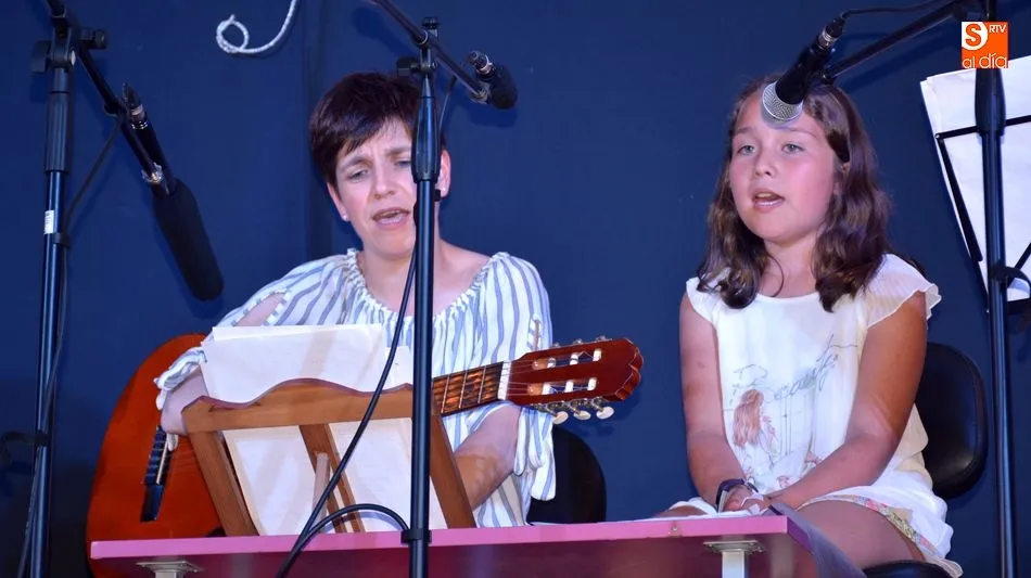 Foto 2 - La literatura y la m&uacute;sica de la mano, en la velada solidaria del certamen Carmen Mart&iacute;n Gaite