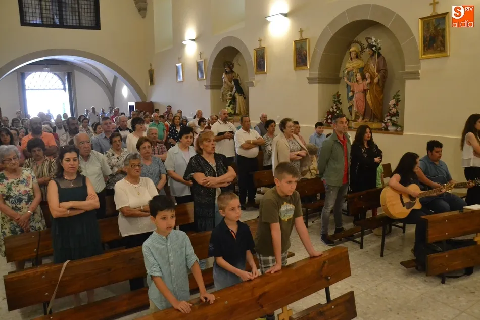 Foto 4 - La Parroquia de San Crist&oacute;bal traslada temporalmente sus cultos al Convento de las Carmelitas  