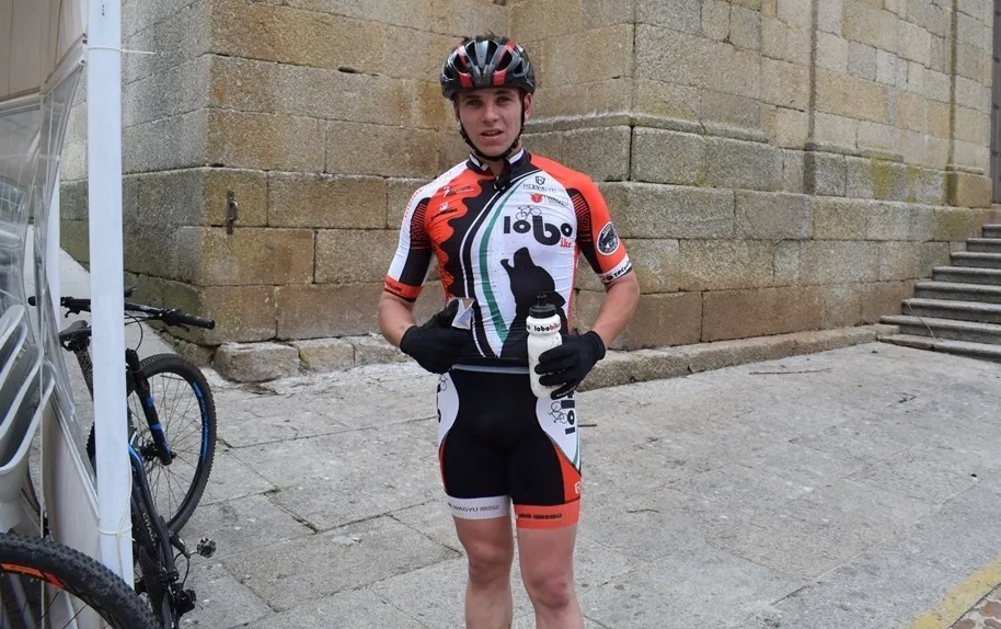 Foto 8 - La Marcha en homenaje a Juanma G&aacute;rate se estrena superando con holgura el centenar de ciclistas  