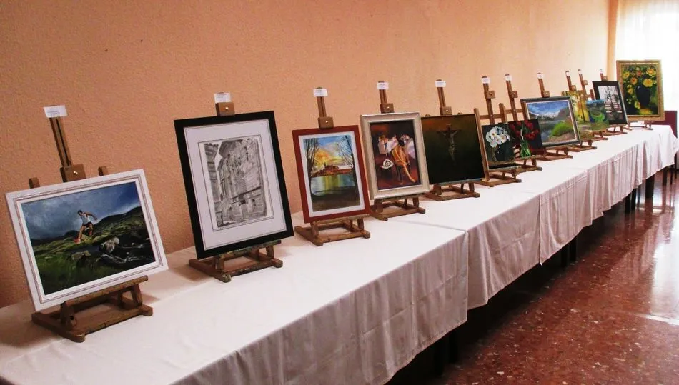 Muestra de pintura en el Centro de Día de Mayores