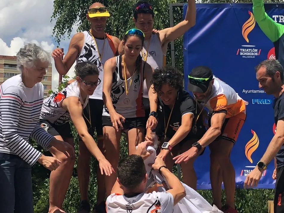 Foto 3 - Brillante actuaci&oacute;n de los atletas charros en el Triatl&oacute;n de Valladolid  