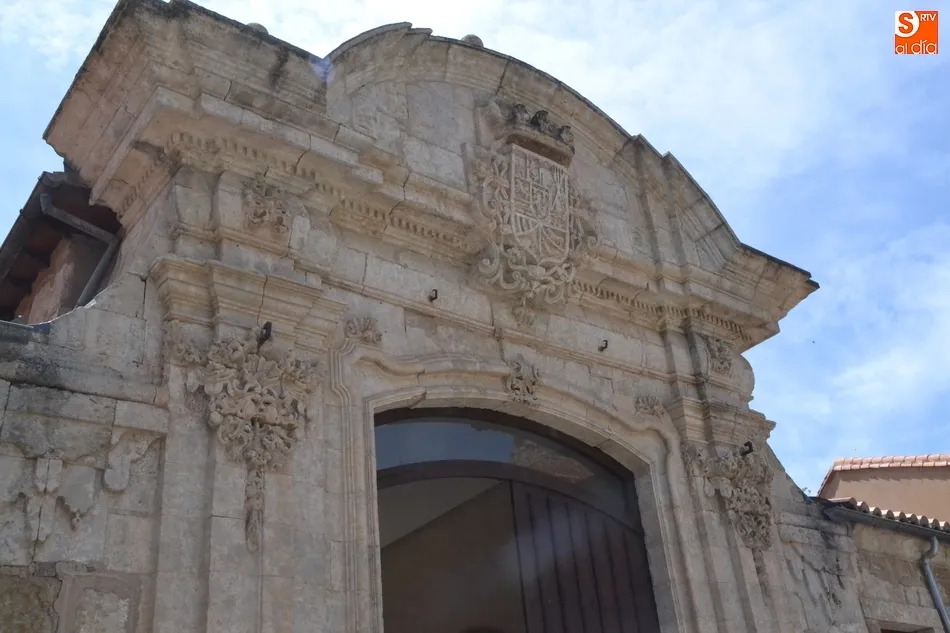 Foto 2 - La fachada de Los Sitios gana en belleza con un traslado y varias desapariciones  