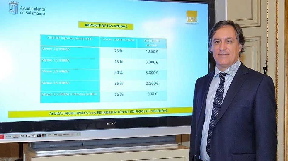 El concejal de Fomento, Carlos García Carbayo