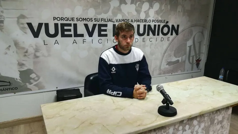 Pablo Cortés, en una rueda de prensa. Foto: CF Salmantino UDS,