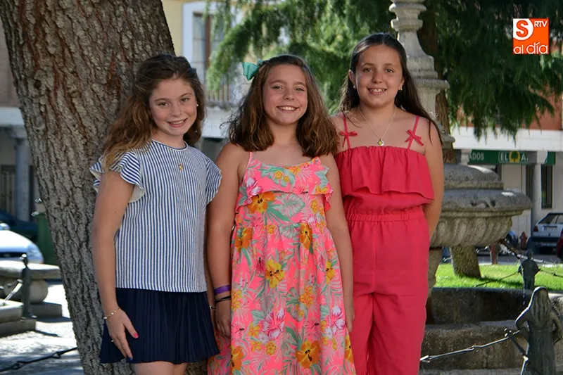 Celia Flores (centro), Daniela Terradillos y Guadalupe García han sido elegidas reina y damas infantiles de las Ferias y Fiestas 2018 de Peñaranda