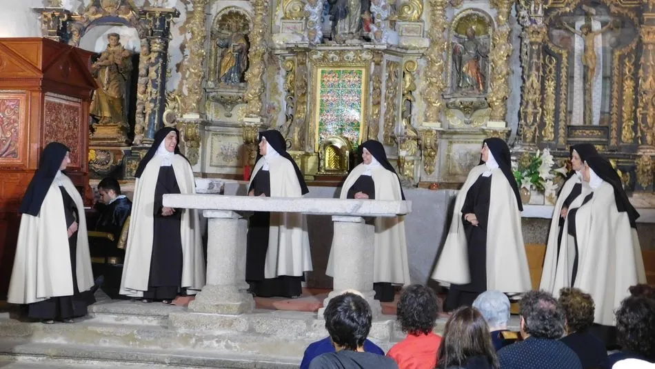 Momento de la obra Teresa, la jardinera de la luz’ en Doñinos de Ledesma.