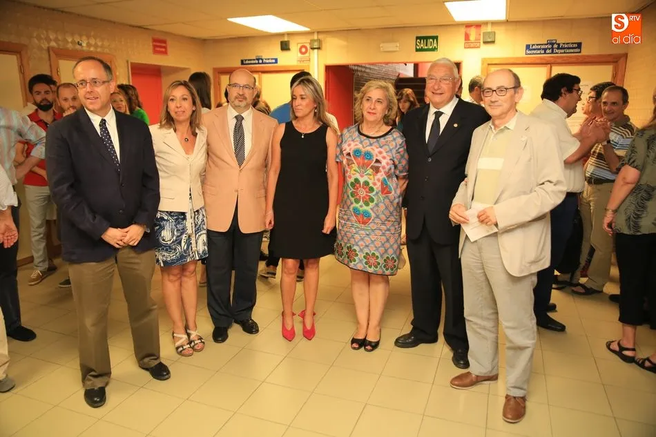 Foto 4 - Emotivo homenaje de los docentes de la Facultad de Ciencias Qu&iacute;micas a Miguel &Aacute;ngel Gal&aacute;n Serrano