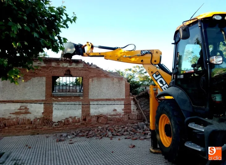 Foto 4 - Patronato inicia las labores y tr&aacute;mites para la reconstrucci&oacute;n de la tapia de la residencia...