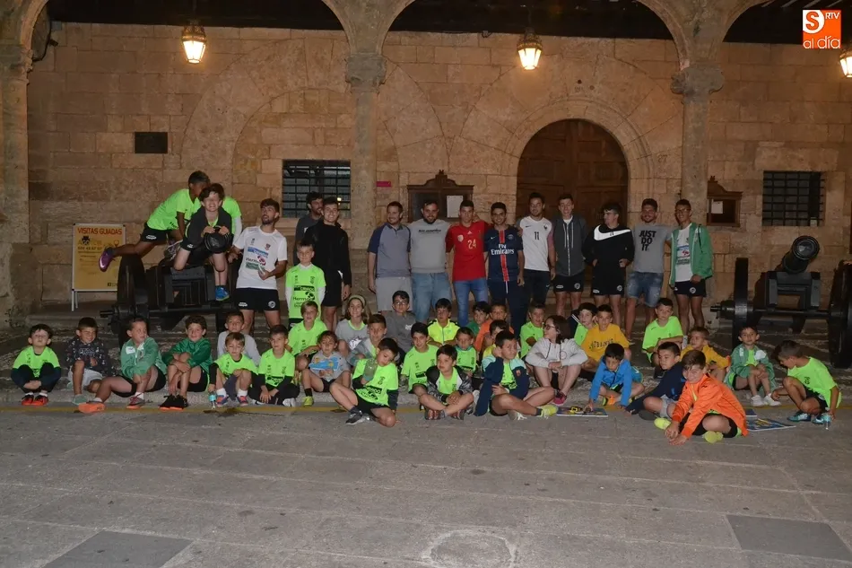 Foto 3 - El centro hist&oacute;rico se empapa de esp&iacute;ritu mundialista con un juego especial de orientaci&oacute;n  