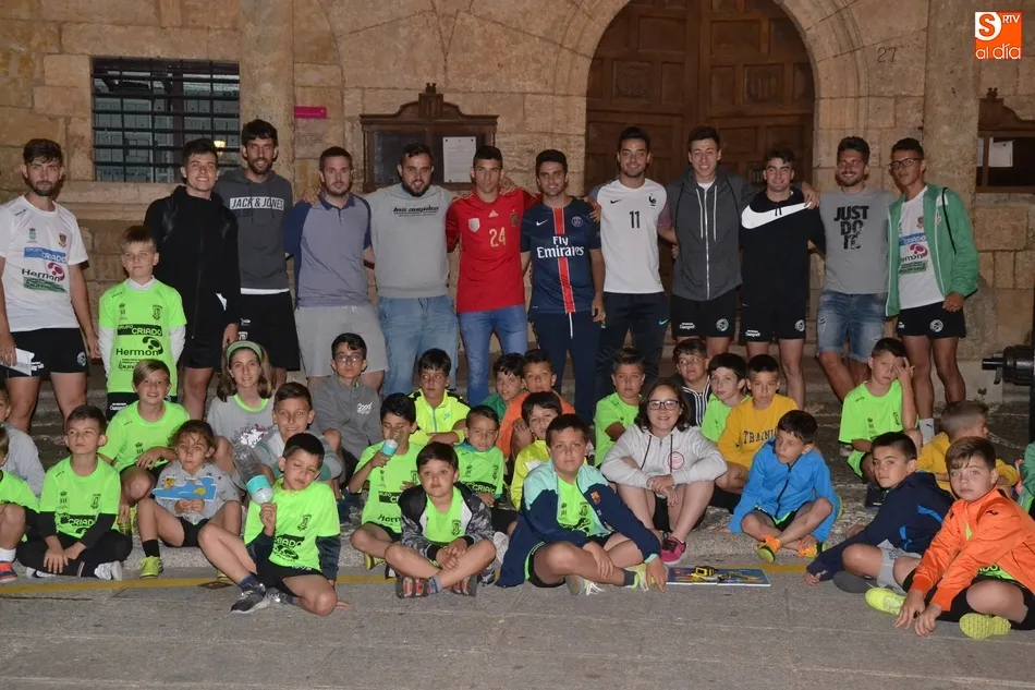 Foto 5 - El centro hist&oacute;rico se empapa de esp&iacute;ritu mundialista con un juego especial de orientaci&oacute;n  