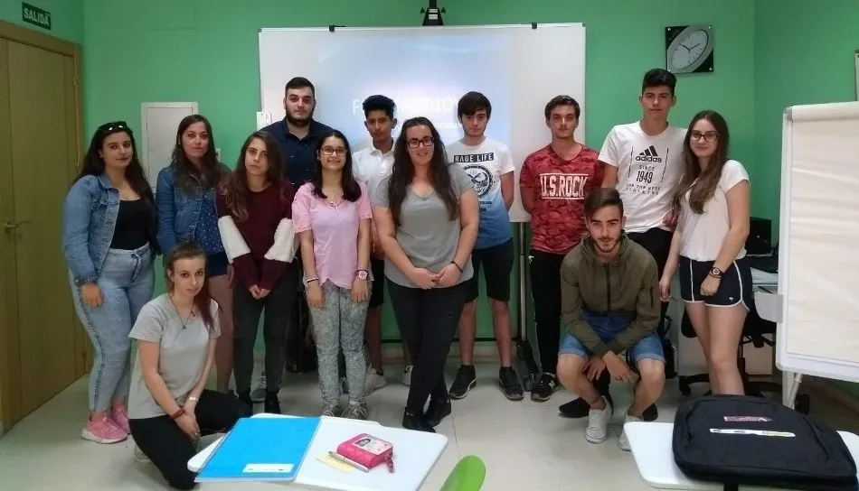 Uno de los grupos de jóvenes que participan en este programa