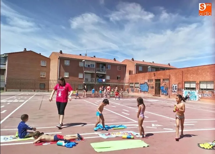 Foto 8 - Actividades art&iacute;sticas en la ludoteca de verano