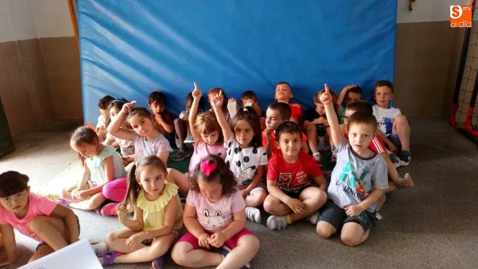 Foto 7 - Actividades art&iacute;sticas en la ludoteca de verano