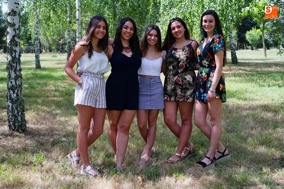 Foto 9 - Cinco Damas para la corona de las fiestas de Guijuelo