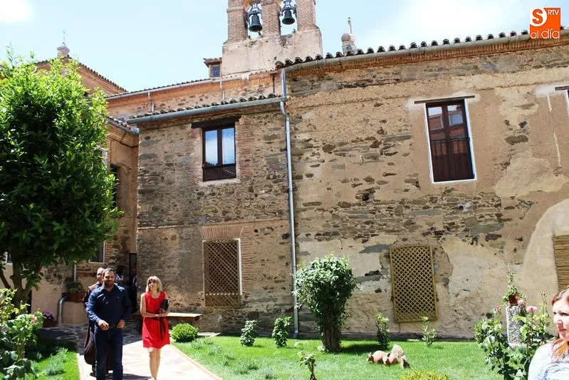 Foto 9 - "La muestra VITOR TERESA ser&aacute; un revulsivo importante para Alba de Tormes"