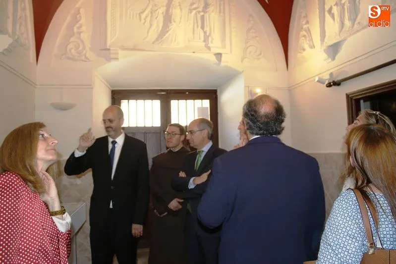 Foto 4 - "La muestra VITOR TERESA ser&aacute; un revulsivo importante para Alba de Tormes"