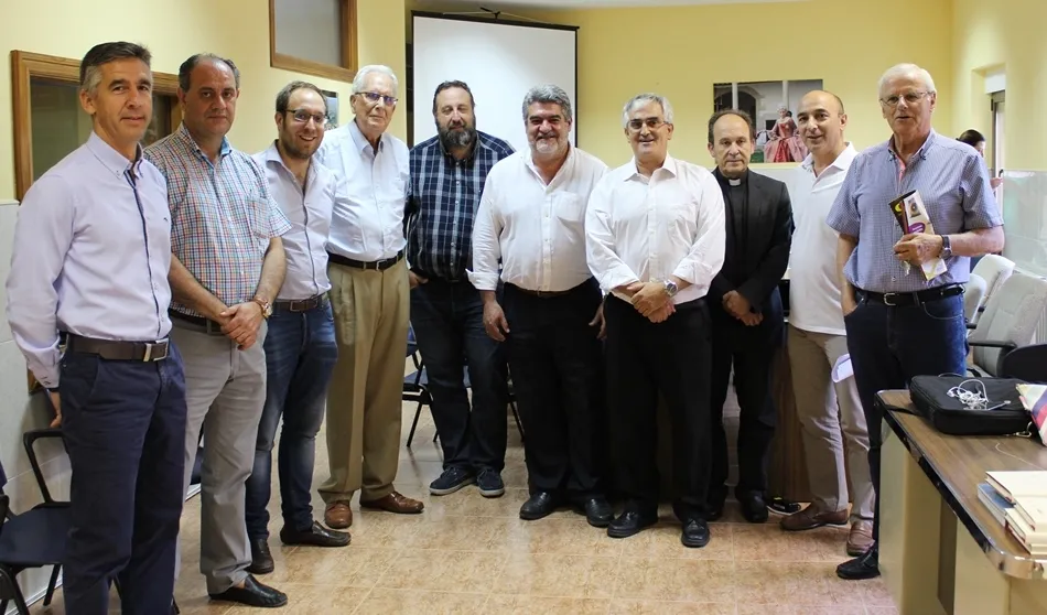 La Fundación acuerda acercar la conmemoración del 75º Aniversario a los escolares  