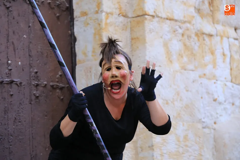 Foto 6 - &lsquo;Juegos de escarnio&rsquo;, un viaje con Et&oacute;n Teatro a la Salamanca del siglo XIII