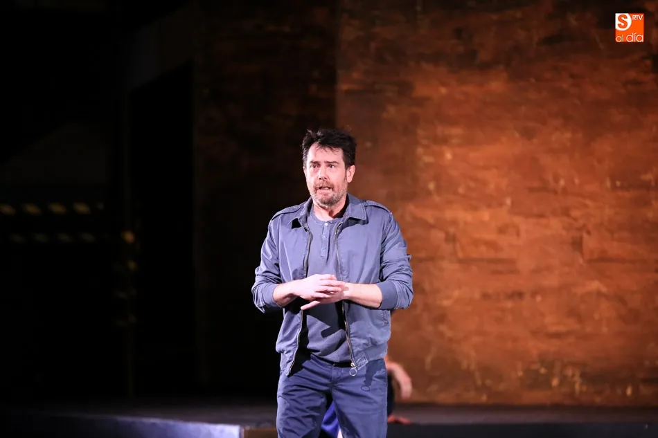 Foto 6 - Teatro de la Abad&iacute;a sube a escena &lsquo;Tiempo de silencio&rsquo;