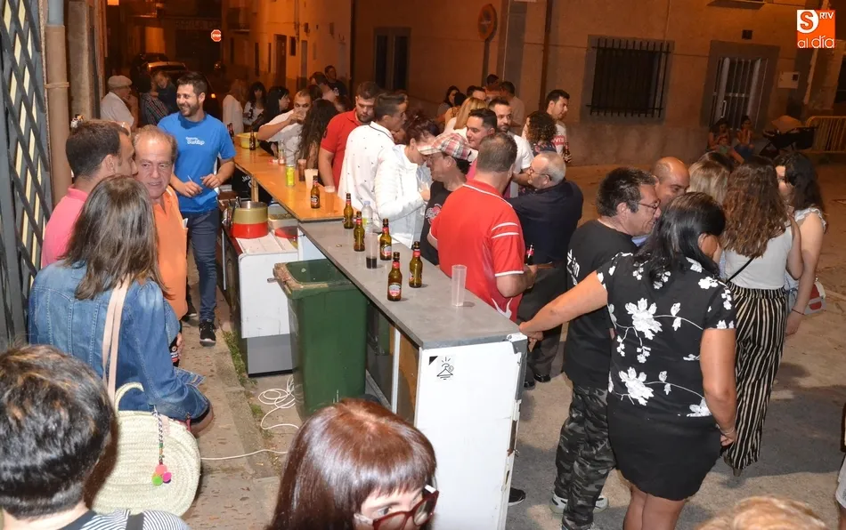 Foto 7 - San Andr&eacute;s inicia sus fiestas veraniegas con una animada sesi&oacute;n de baile  