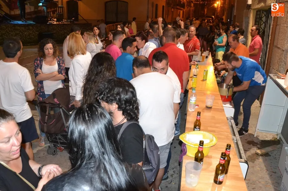 Foto 4 - San Andr&eacute;s inicia sus fiestas veraniegas con una animada sesi&oacute;n de baile  