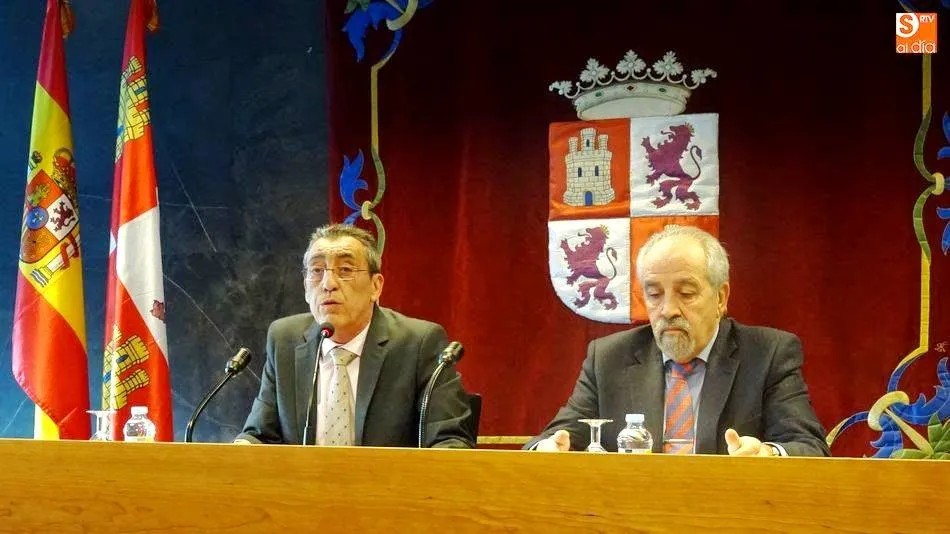 Bienvenido Mena, delegado territorial de la Junta, y Pedro Grijalba, gerente provincial del Ecyl
