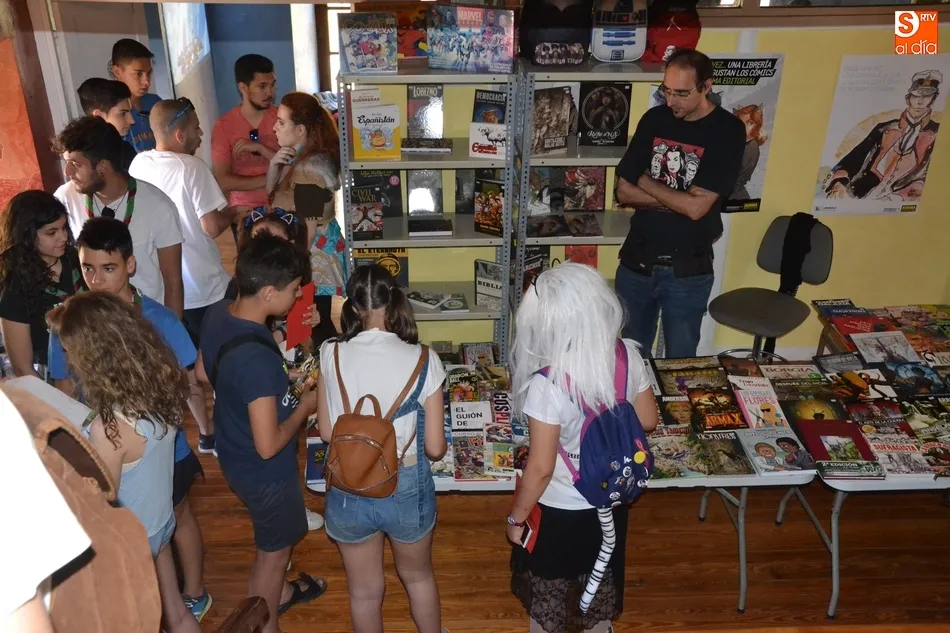 Foto 5 - Gran ajetreo en La F&aacute;brica en las horas iniciales de la novedosa C&oacute;mic Conan  