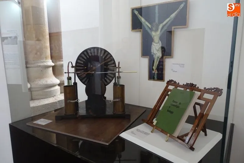 Foto 6 - Los Padres Reparadores inauguran&nbsp;la exposici&oacute;n En el principio  