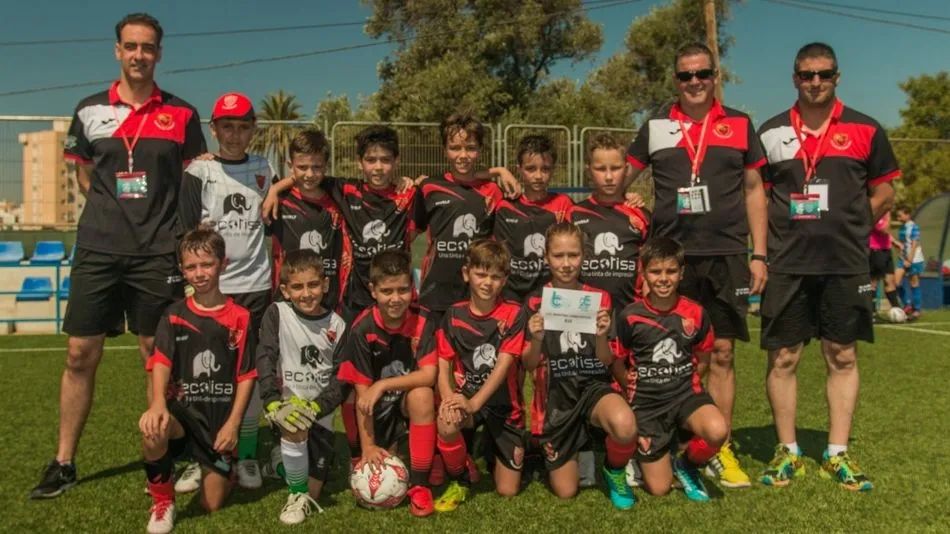 Los benjamines del Sporting Carbajosa se proclaman subcampeones de la Costa Blanca Cup  