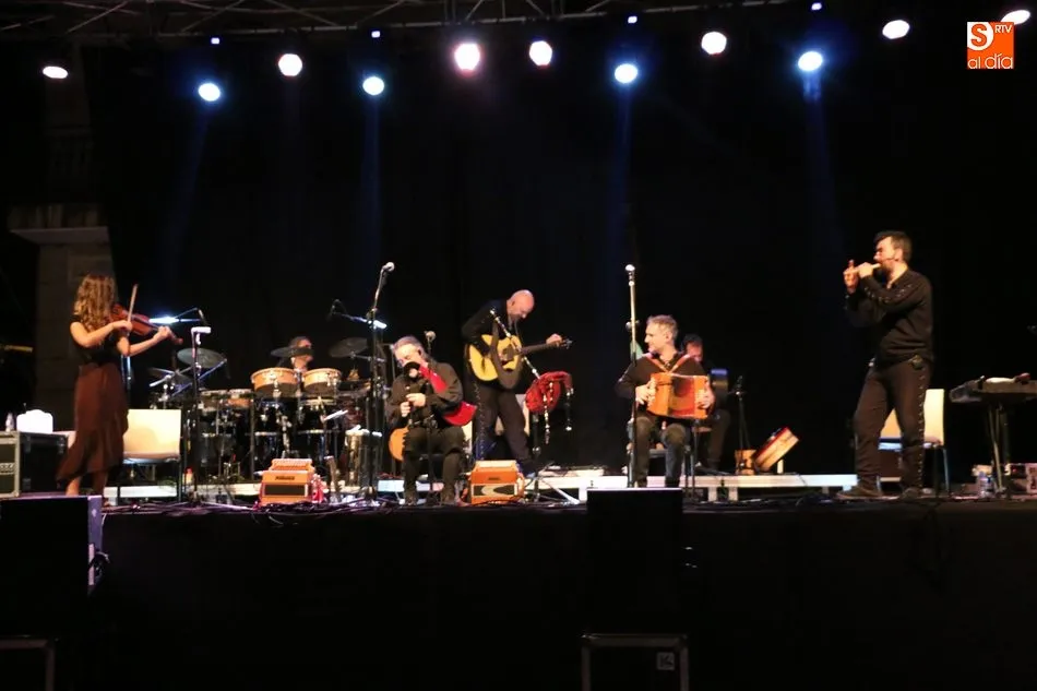 Foto 4 - Luar na Lubre y Zaragata Folk ponen un&nbsp;broche de oro al Burrufolk 2018 en Villarino  
