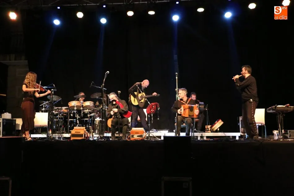 Foto 3 - Luar na Lubre y Zaragata Folk ponen un&nbsp;broche de oro al Burrufolk 2018 en Villarino  